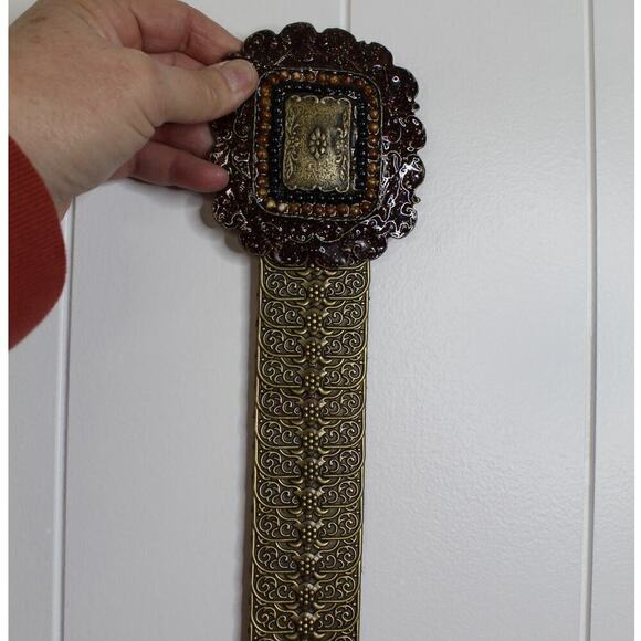 Boho Style Intricate Metal Stretchy Belt with Large‎ Enamel and Beaded Buckle - Picture 6 of 6